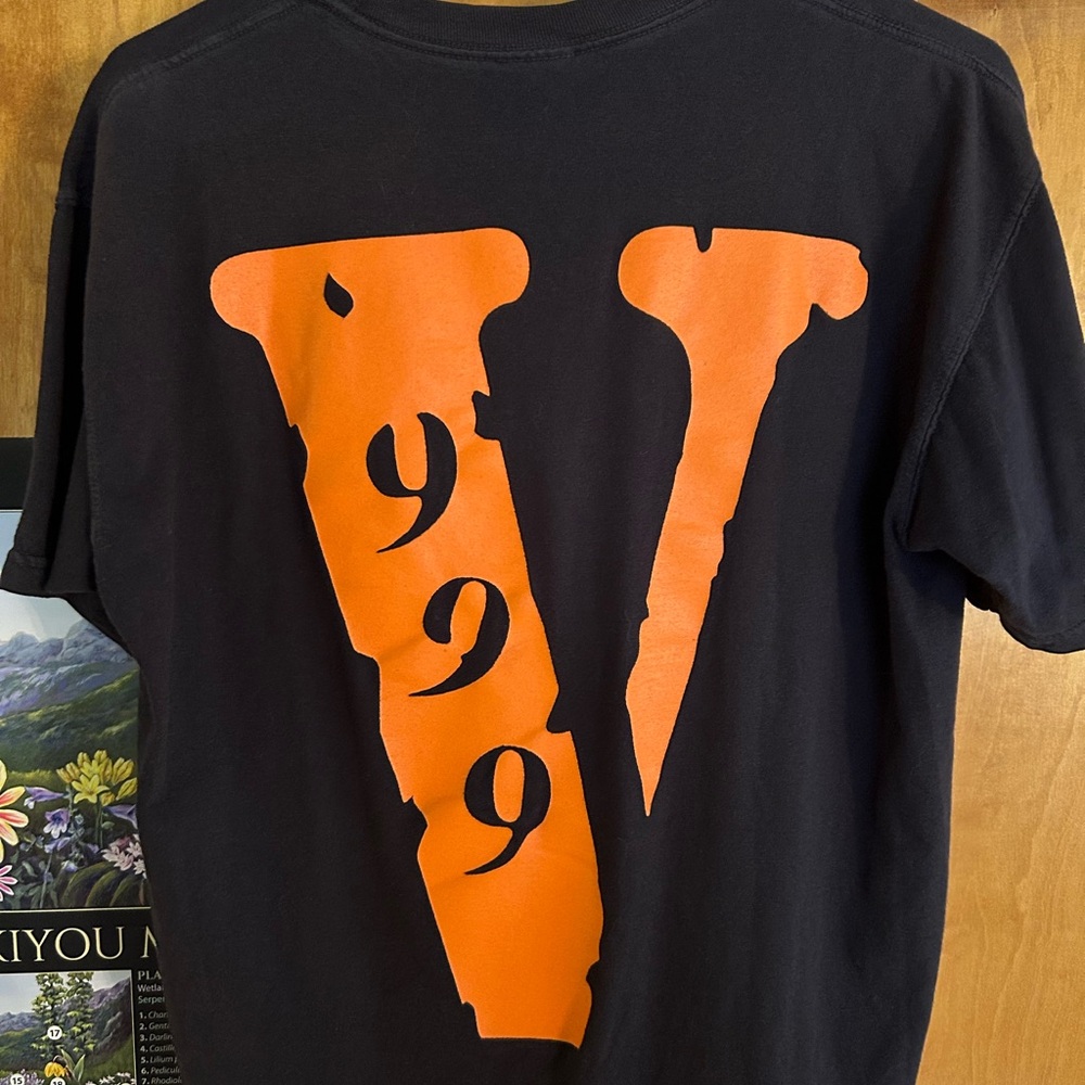 Legends never die tee